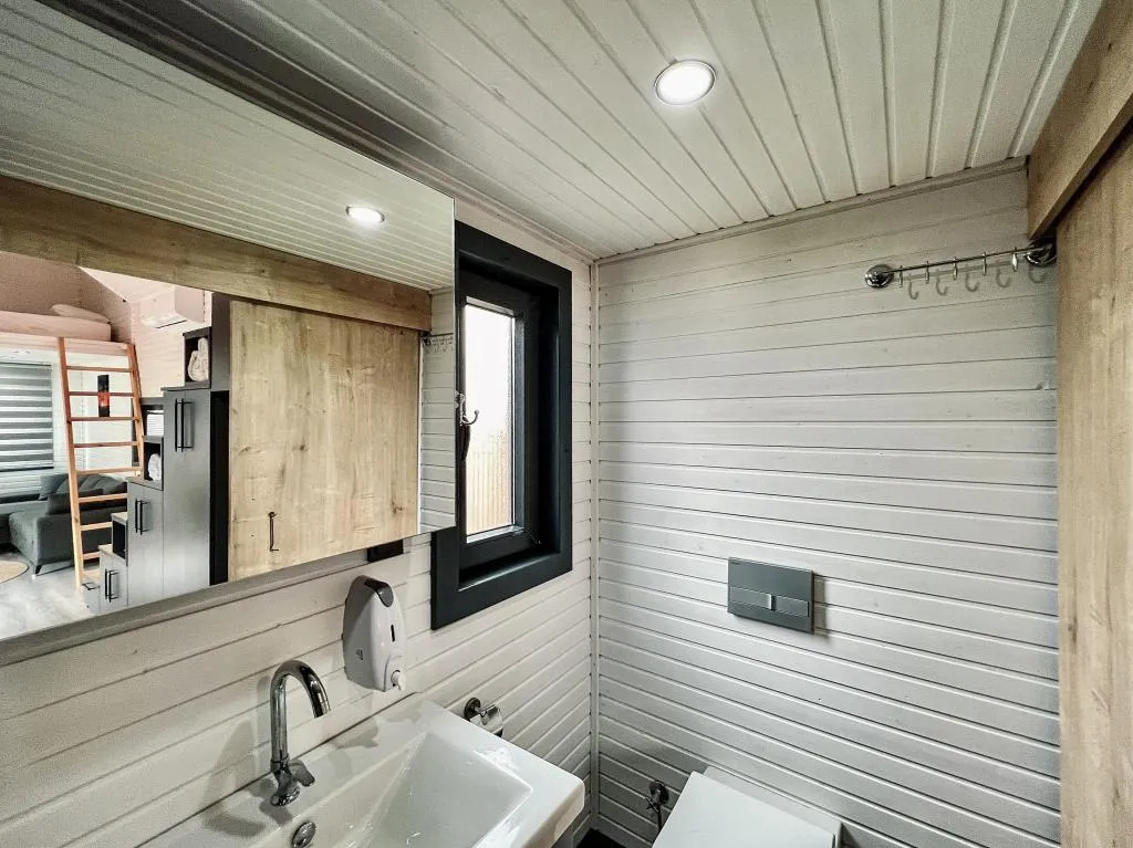 House,Havuz Manzaralı,Klimalı