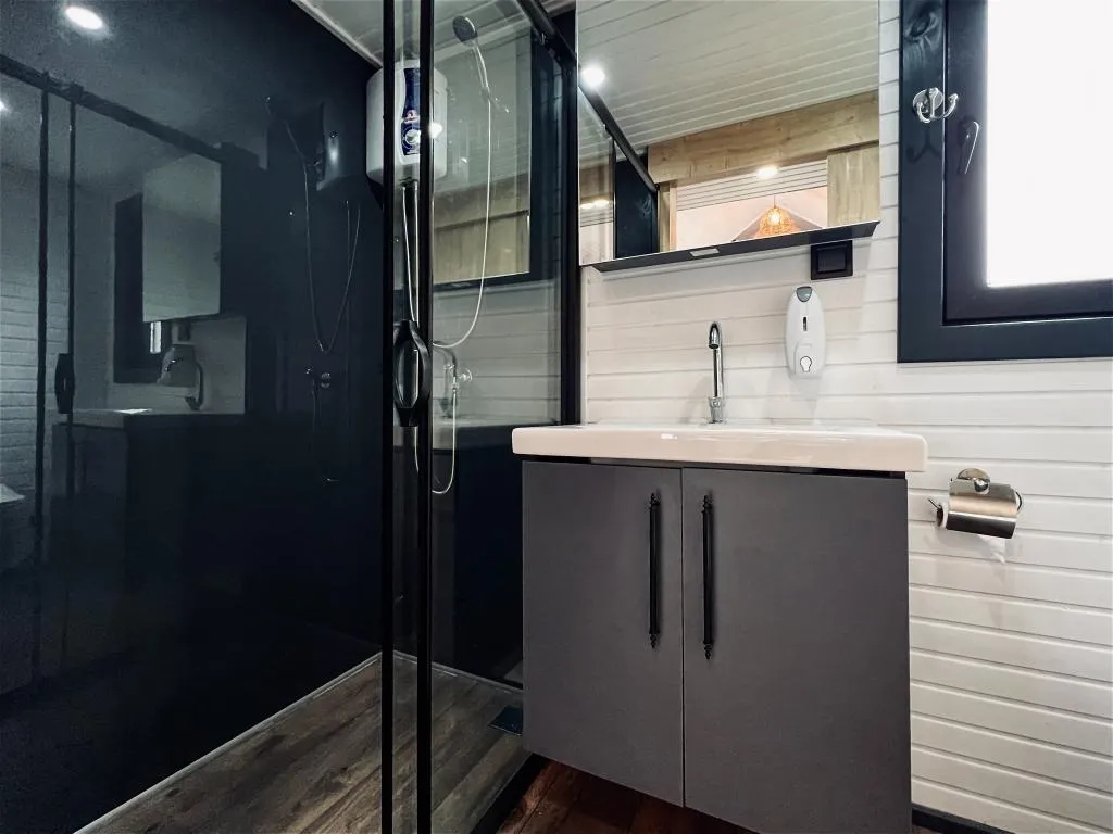 House,Havuz Manzaralı,Klimalı