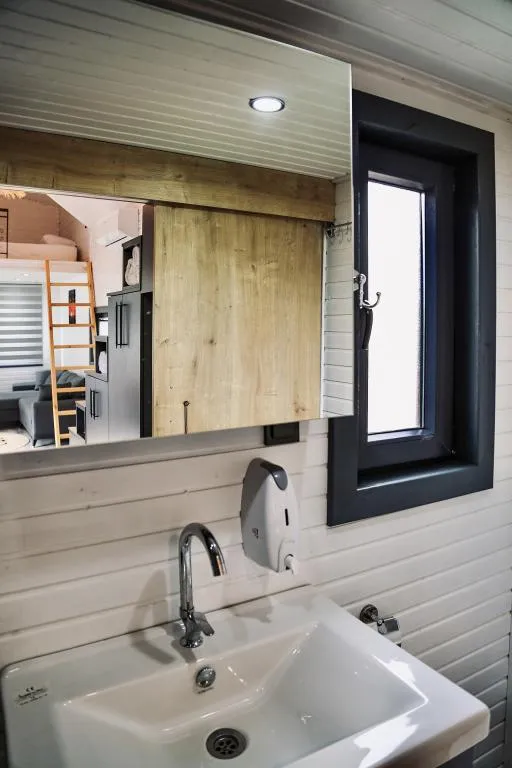 House,Havuz Manzaralı,Klimalı