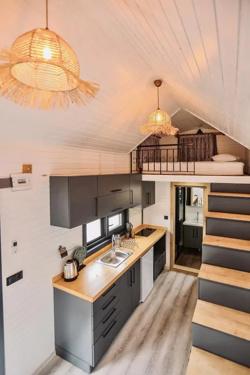 House,Havuz Manzaralı,Klimalı
