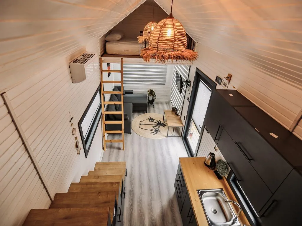 House,Havuz Manzaralı,Klimalı