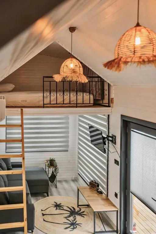 House,Havuz Manzaralı,Klimalı