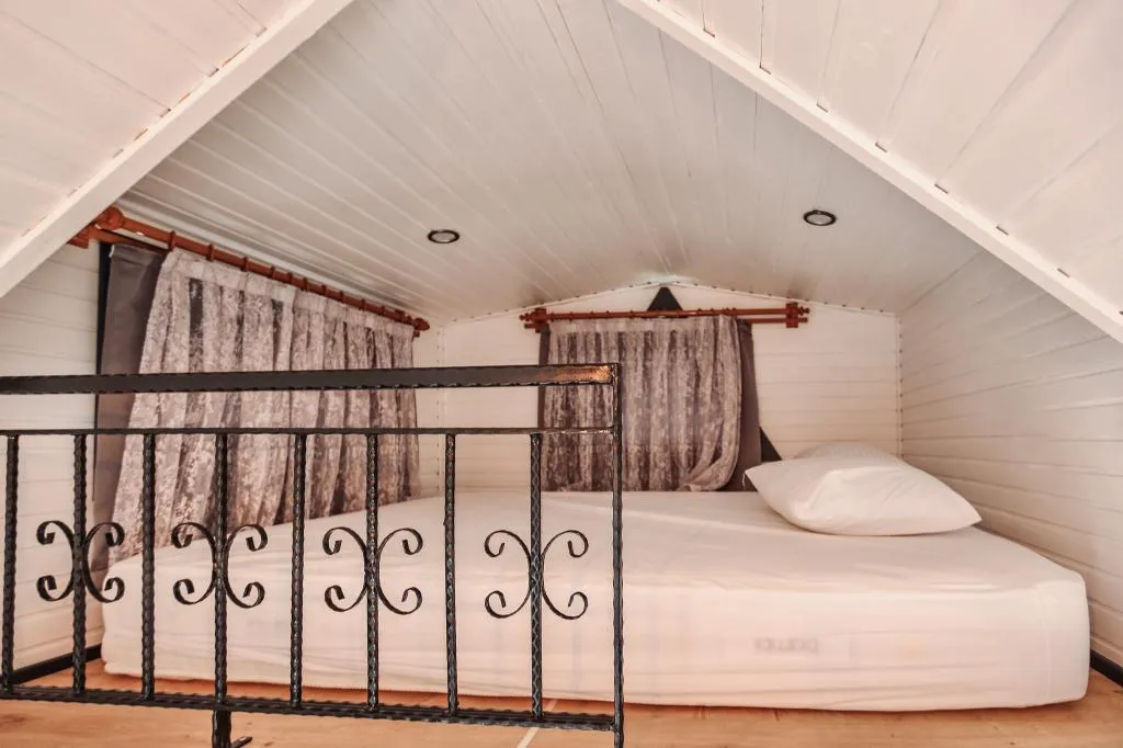 House,Havuz Manzaralı,Klimalı