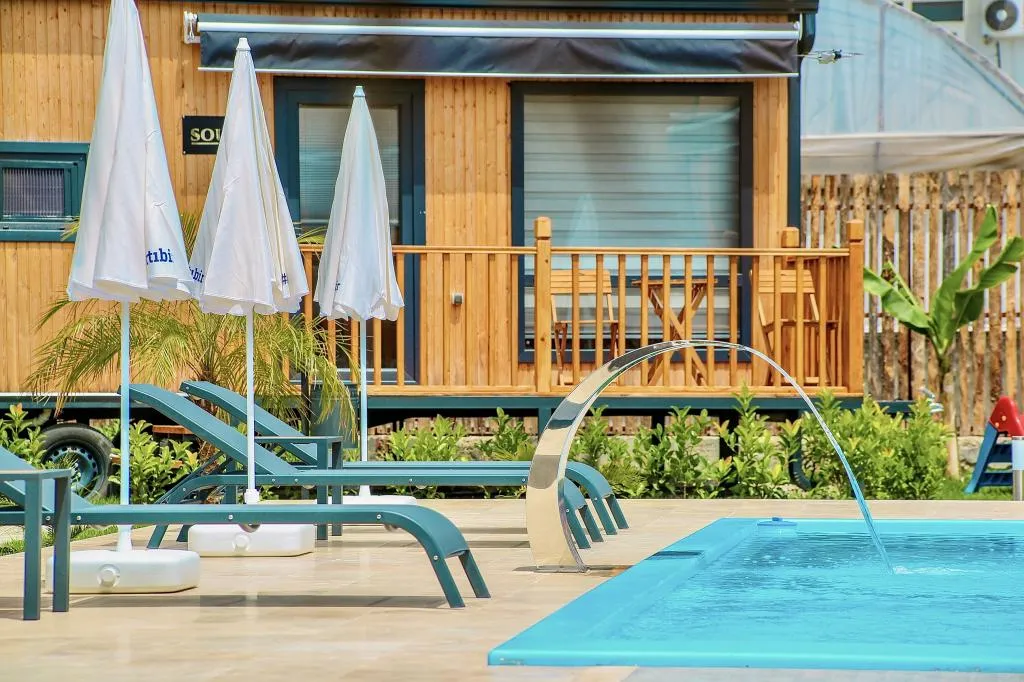 House,Havuz Manzaralı,Klimalı