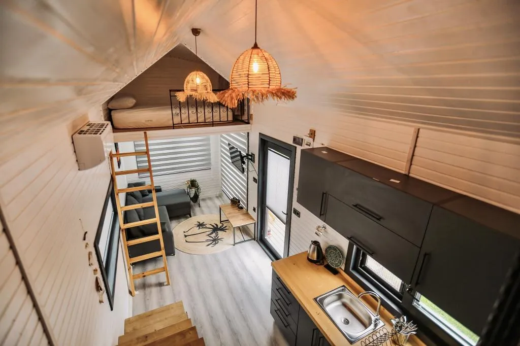 House,Havuz Manzaralı,Klimalı