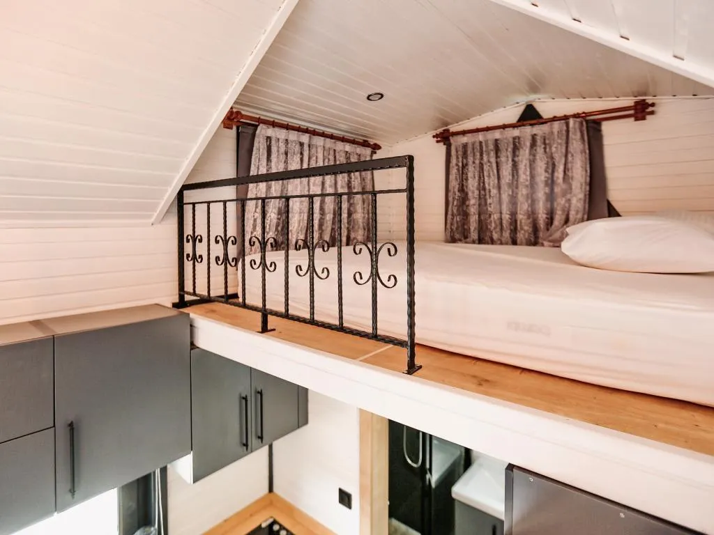 House,Havuz Manzaralı,Klimalı