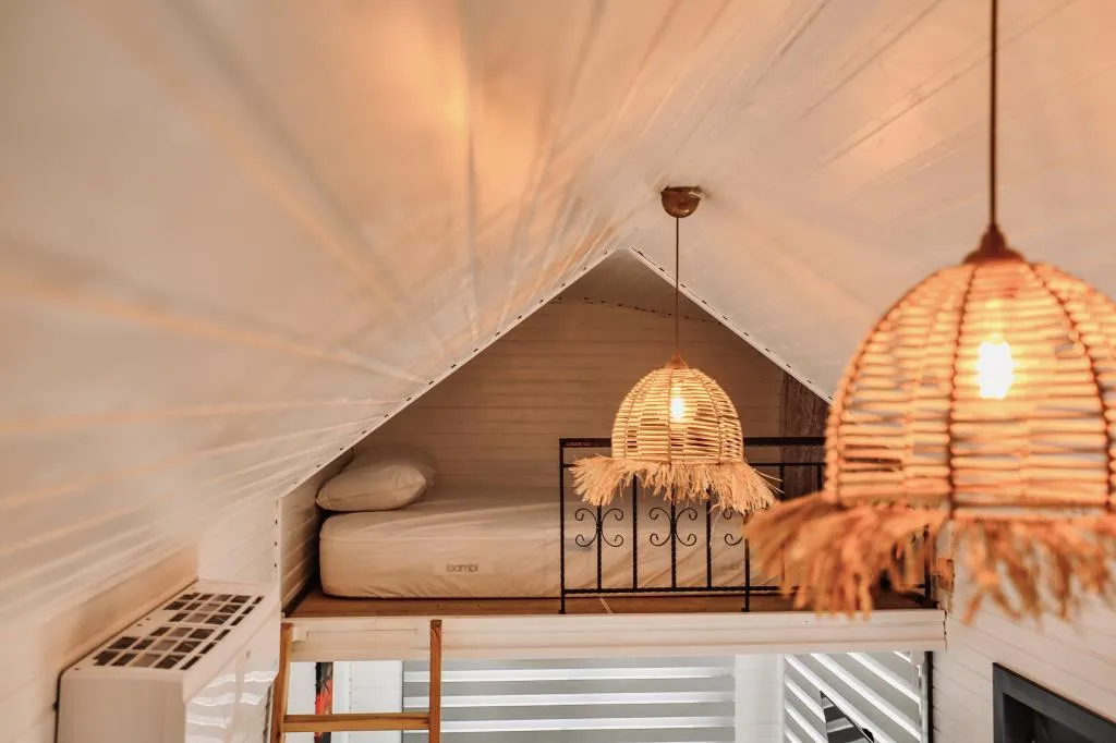 House,Havuz Manzaralı,Klimalı