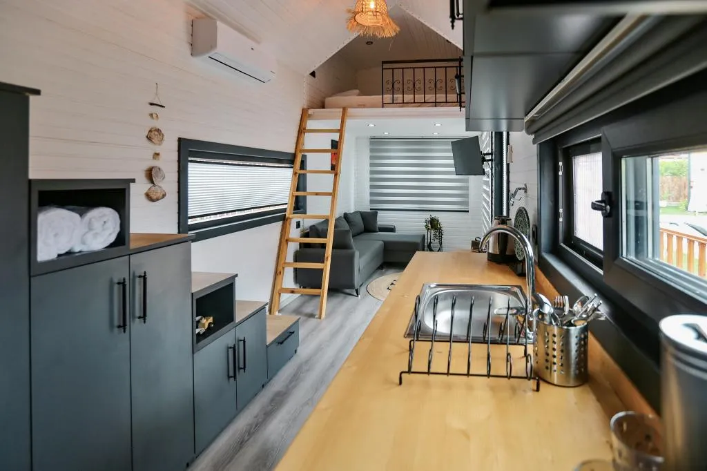 House,Havuz Manzaralı,Klimalı