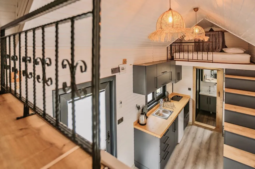 House,Havuz Manzaralı,Klimalı