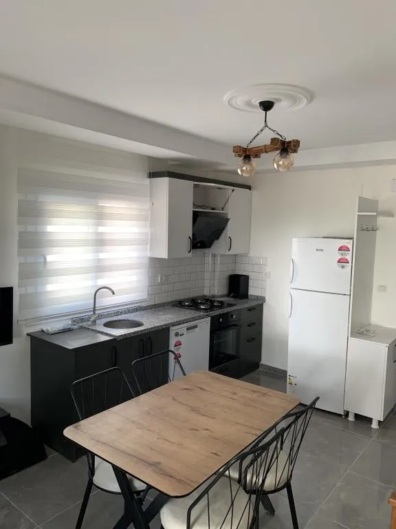 Apart Oda,Bahçe Manzaralı,Balkon veya Teraslı