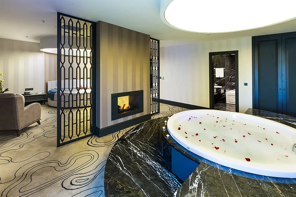 Honeymoon Suite,Bahçe Manzaralı