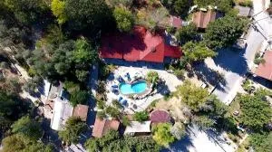 Utopia Lodge Hotel