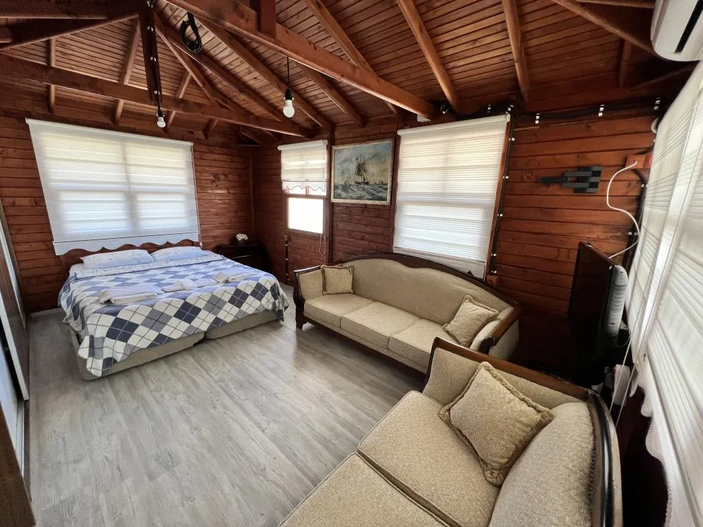 Dört Kişilik Oda,Bahçe Manzaralı,Balkonlu
