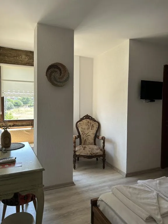 Superior Double Room,Havuz Manzaralı,Fransız Balkonlu