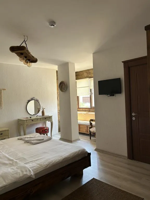Superior Double Room,Havuz Manzaralı,Fransız Balkonlu