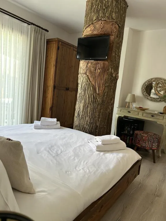 Superior Double Room,Havuz Manzaralı,Fransız Balkonlu