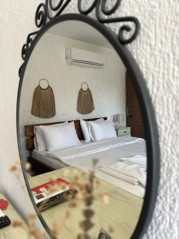 Superior Double Room,Havuz Manzaralı,Fransız Balkonlu