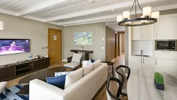 Titanic Luxury Collection Bodrum