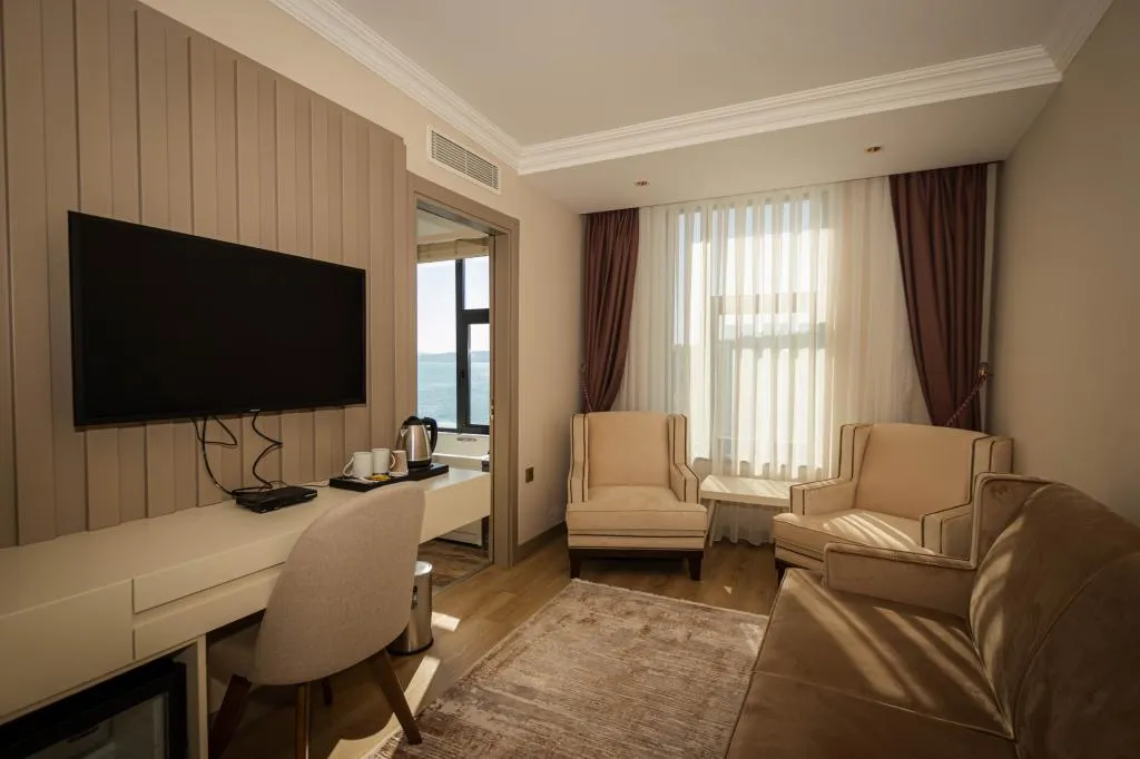 King Suite,Deniz Manzaralı,Jakuzili ve Balkonlu