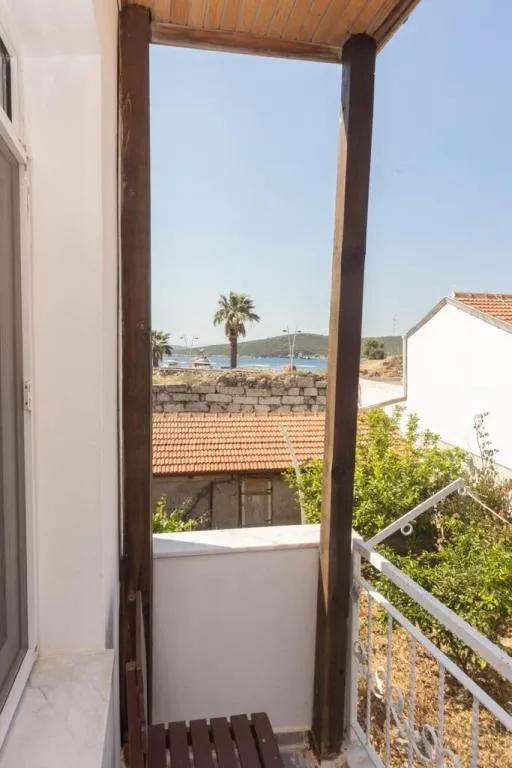 Standart Oda,Kısmi Deniz Manzaralı,Balkonlu