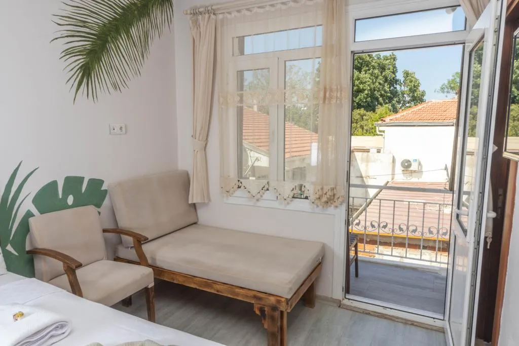 Standart Oda,Kısmi Deniz Manzaralı,Balkonlu