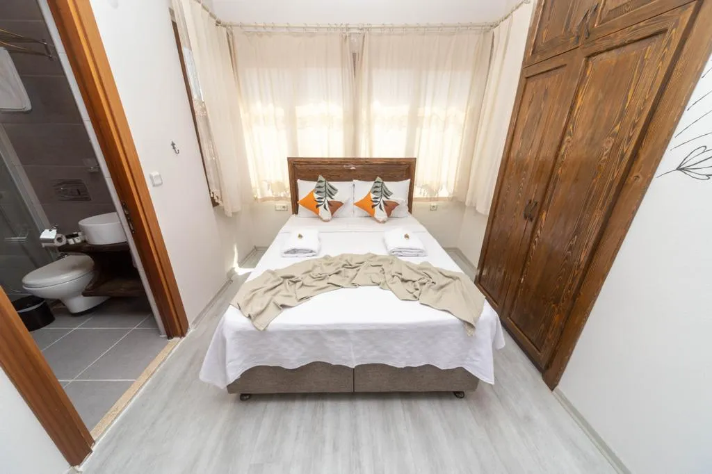 Standart Oda,Sokak Manzaralı