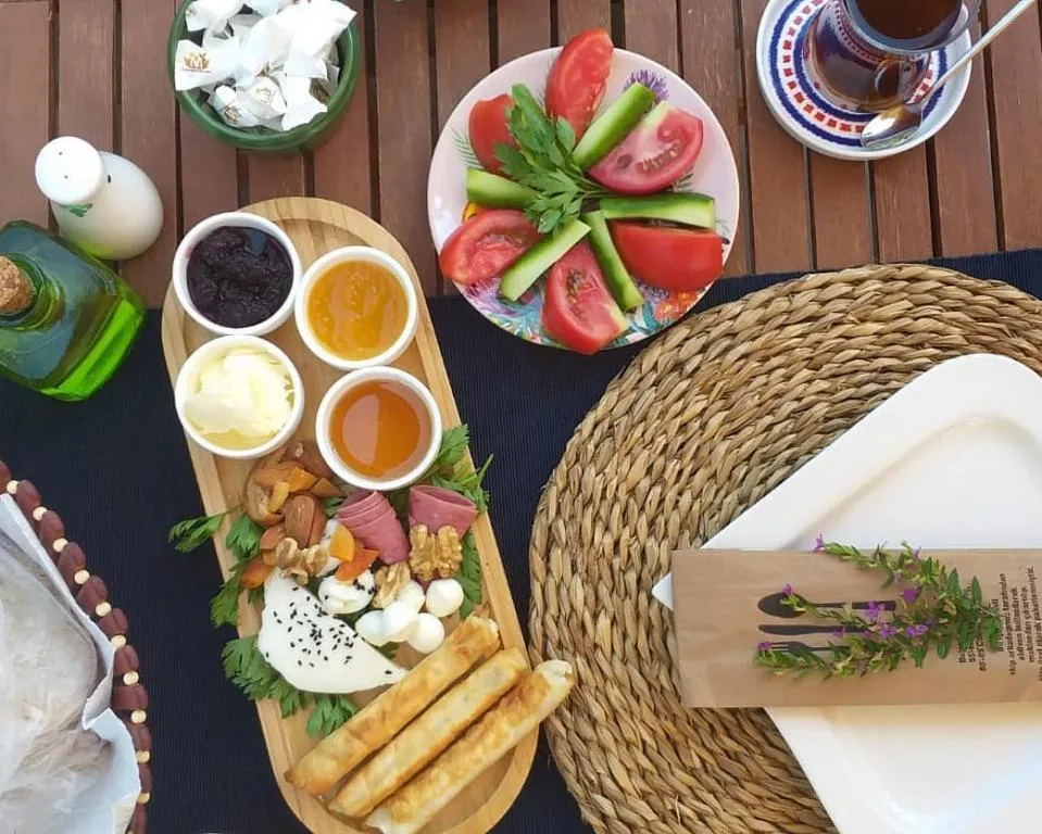 4 kişilik 2 yatak odalı deluxe aile odası