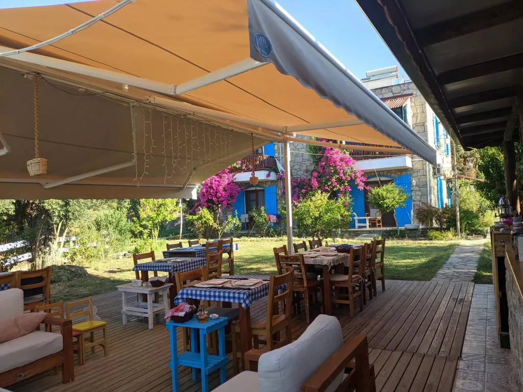 4 kişilik 2 yatak odalı deluxe aile odası