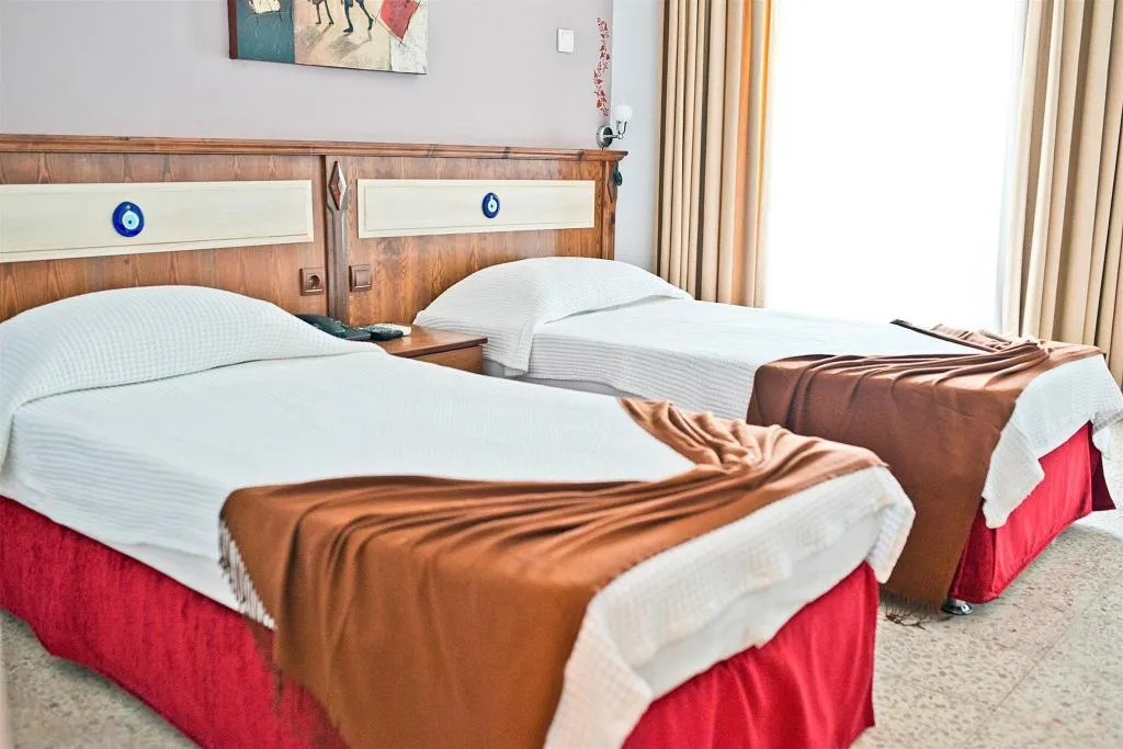 Standart Oda,Deniz veya Kara Manzaralı,Balkonlu