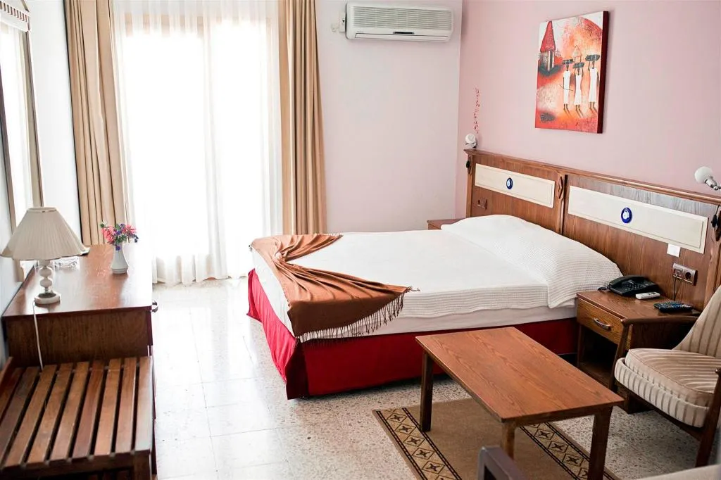 Standart Oda,Deniz veya Kara Manzaralı,Balkonlu