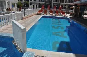 Basils Apart Hotel