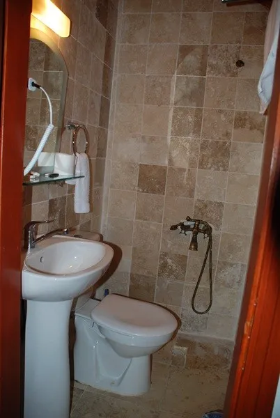 Standart Çatı Katı Oda - 2 Kişi Konaklama