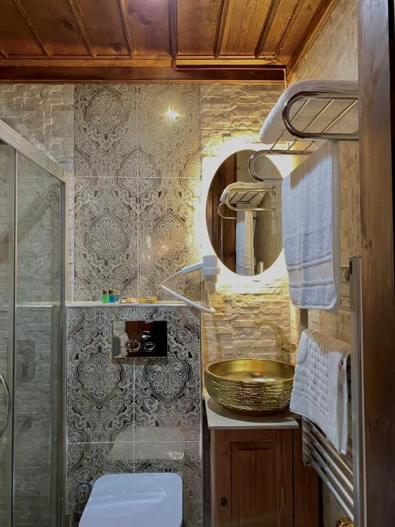 Konak Oda,Bahçe Manzaralı,2. Kat