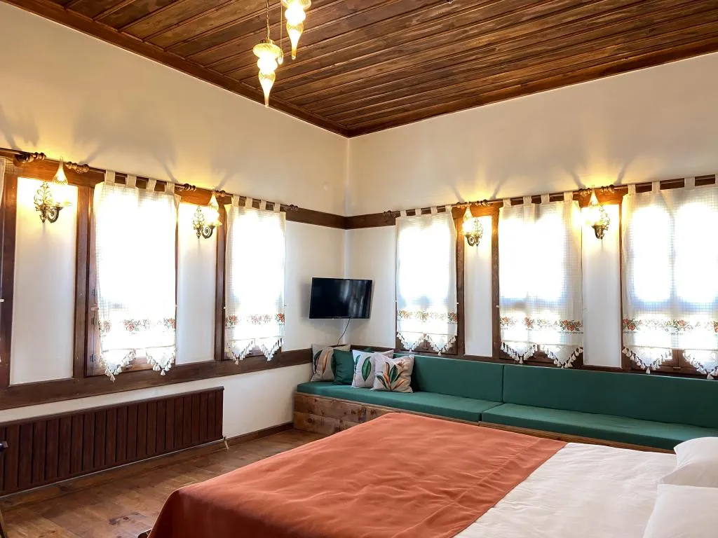 Aile Odası,Şehir veya Dağ Manzaralı