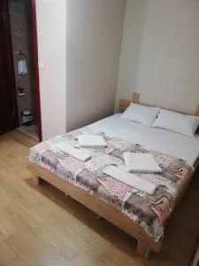 Midilli Otel Sarımsaklı