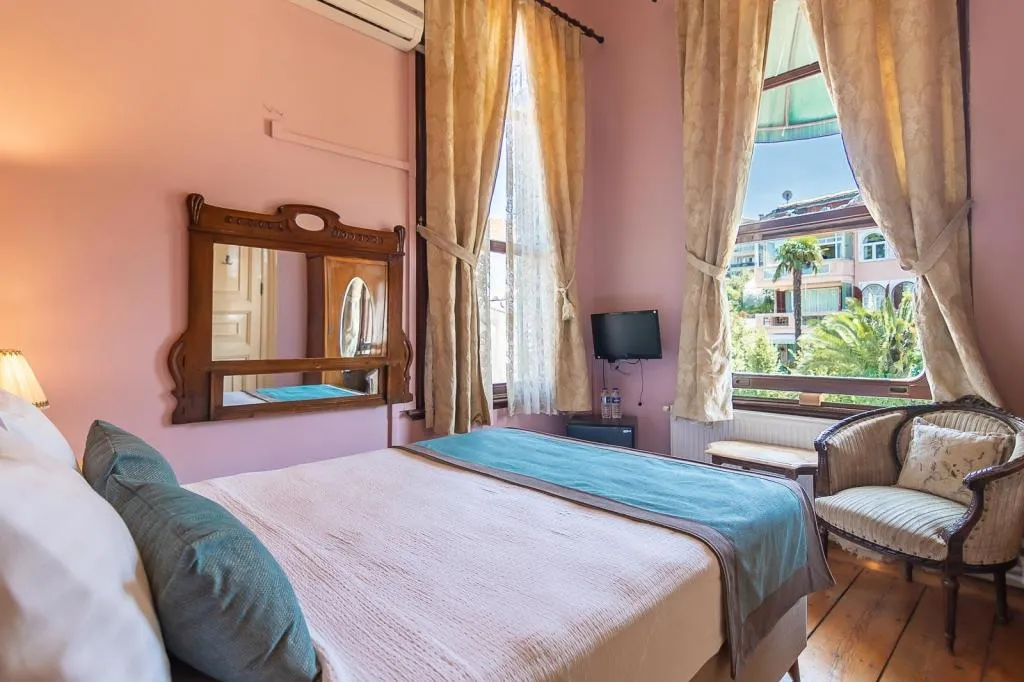 Comfort Oda,Bahçe Manzaralı