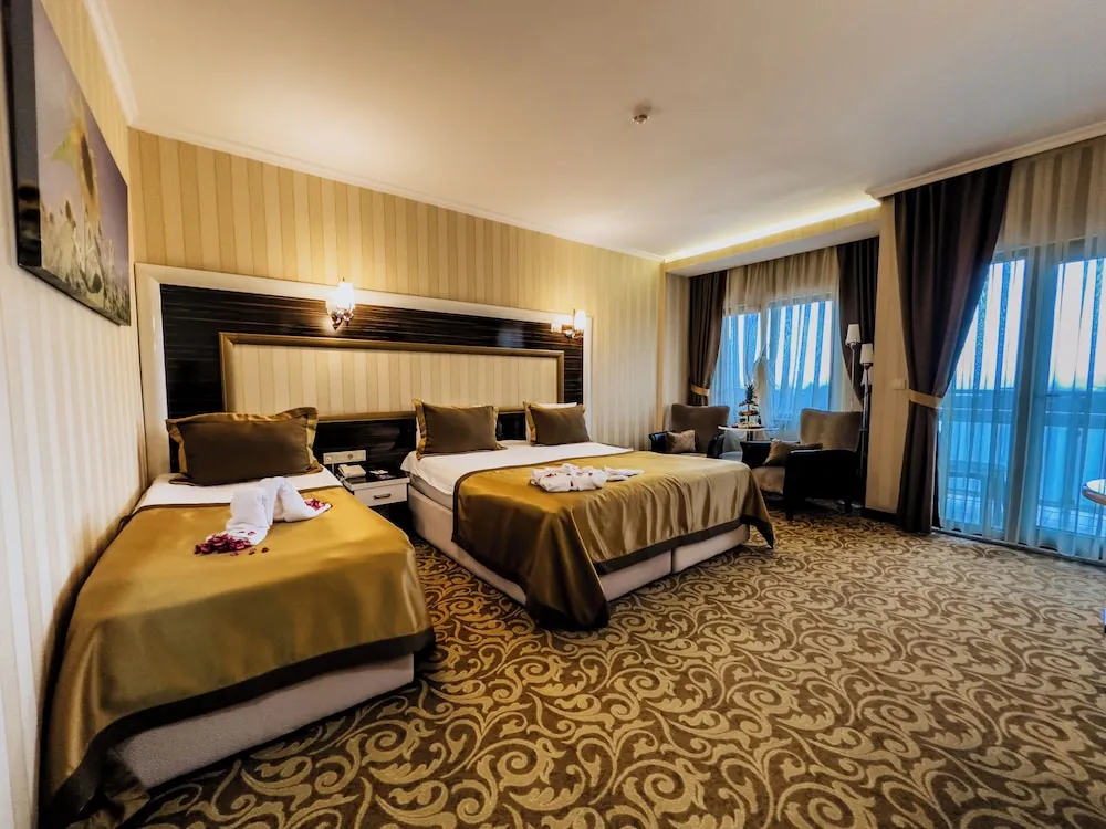 Deluxe Tek Büyük Yataklı Oda