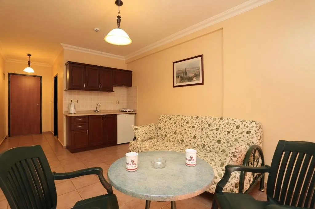 Apartment,Kara veya Havuz Manzaralı
