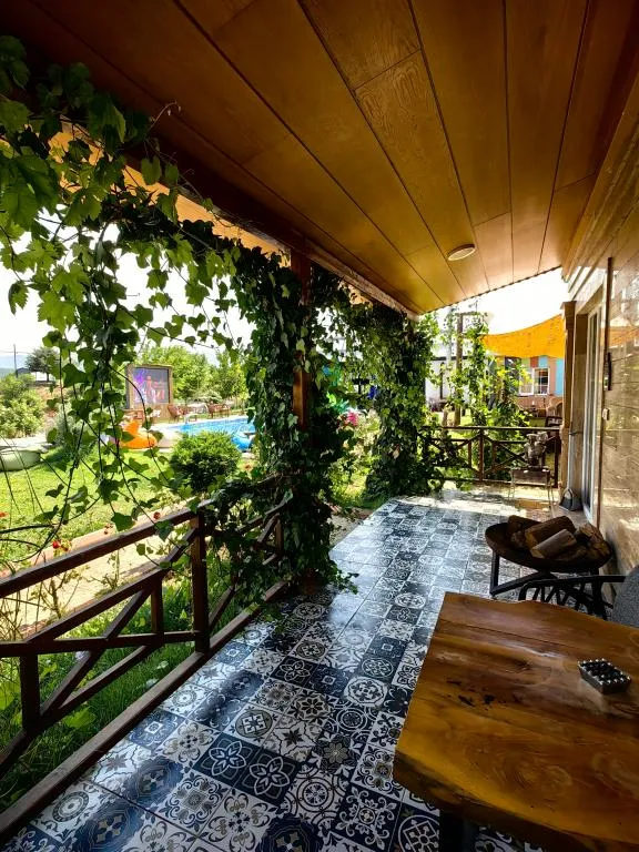 Bungalow,Göl veya Bahçe Manzaralı,Şömineli