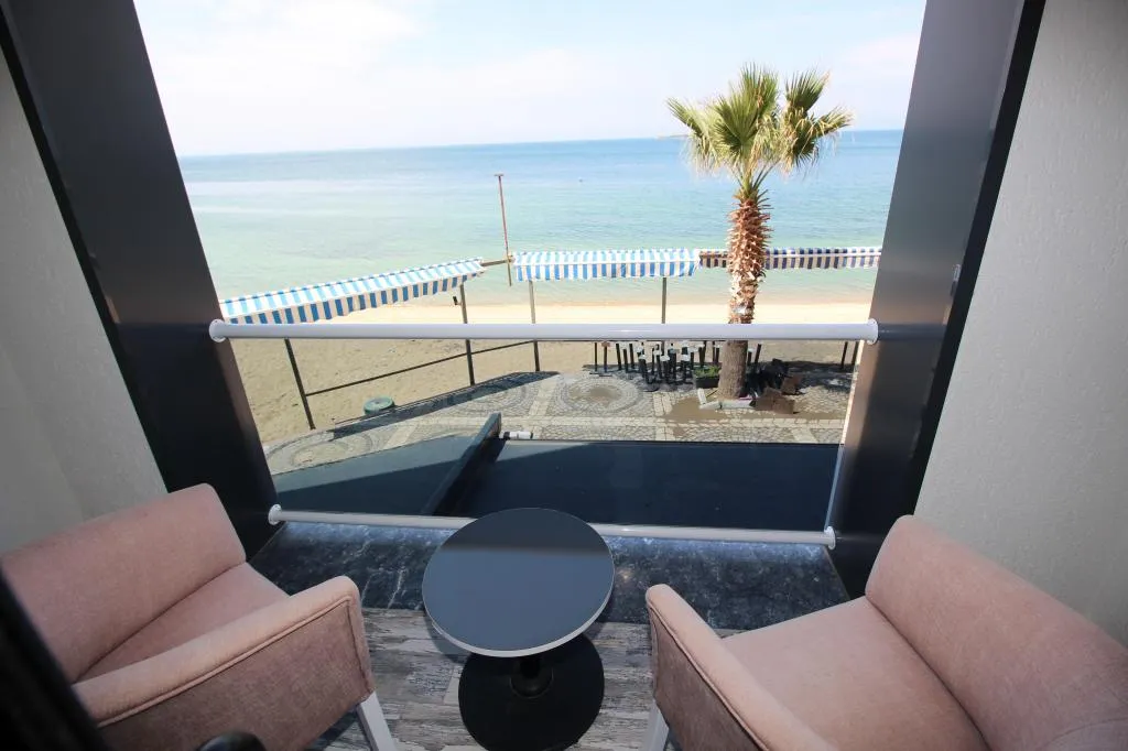 Standart Oda,Deniz Manzaralı,Balkonlu