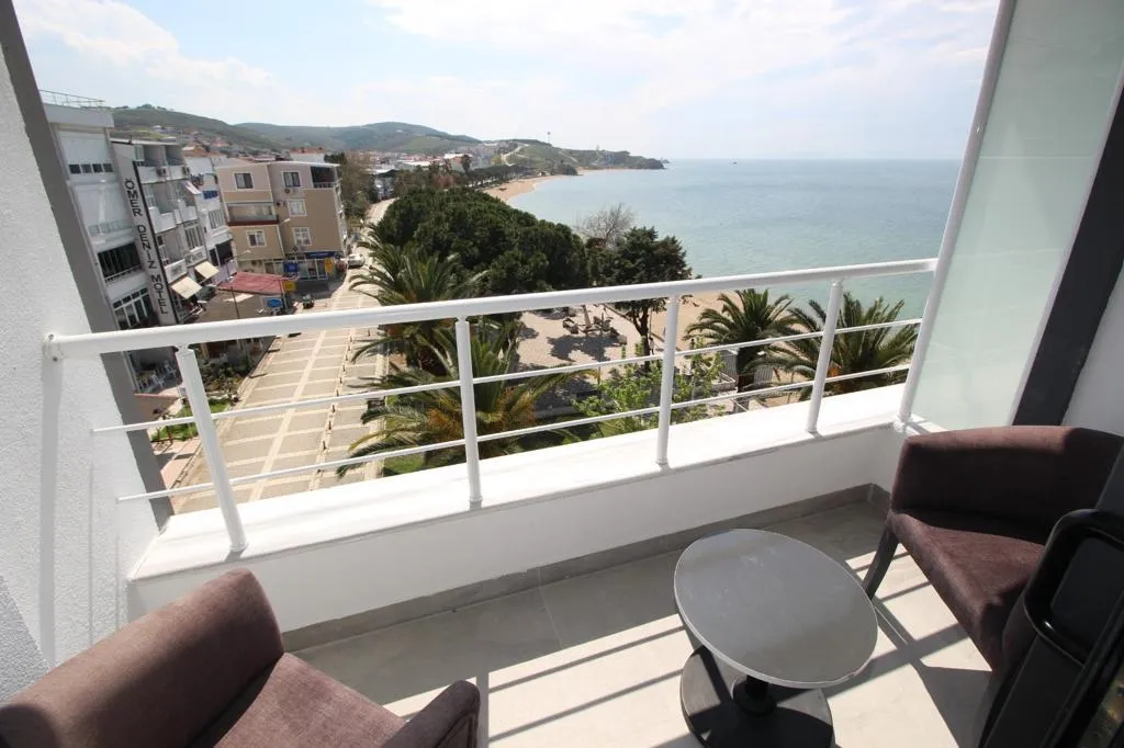 Standart Oda,Deniz ve Bahçe Manzaralı,Balkonlu