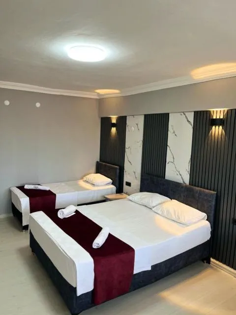 Standart Deniz Manzaralı Balkonlu Oda 3