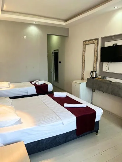 Standart Deniz Manzaralı Balkonlu Oda 2