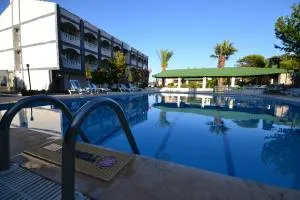 Cunda Basel Hotel