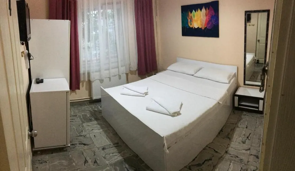 Standart Oda,Deniz veya Bahçe Manzaralı,Ortak Teraslı