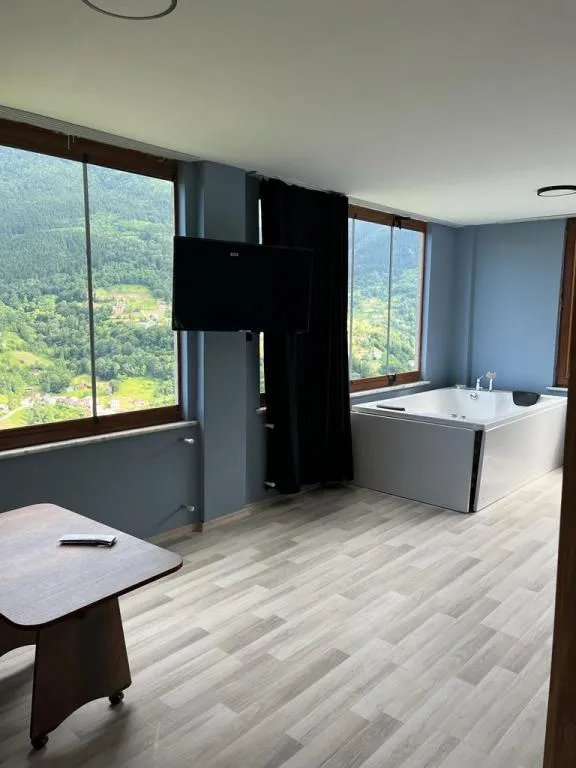 Jakuzili Suit Oda,Dağ Manzaralı,Jakuzili