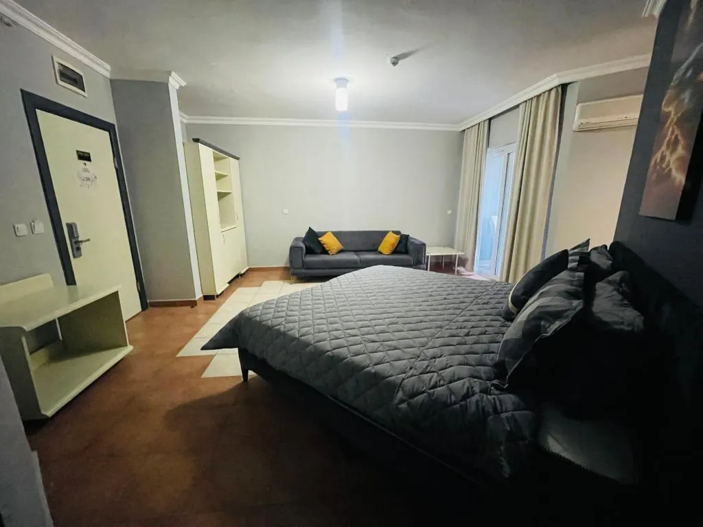 Aile Odası,Havuz veya Bahçe Manzaralı,Balkonlu