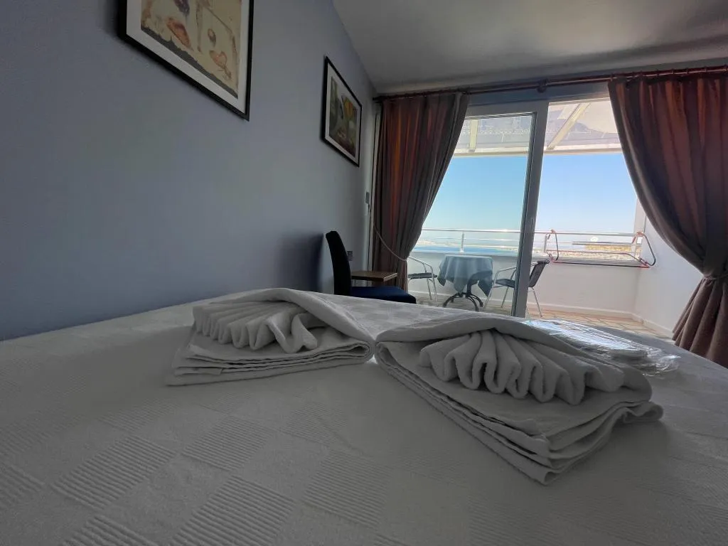 Standart Dbl Deniz Manzaralı - Yaz Paketi,Deniz ve Havuz Manzaralı