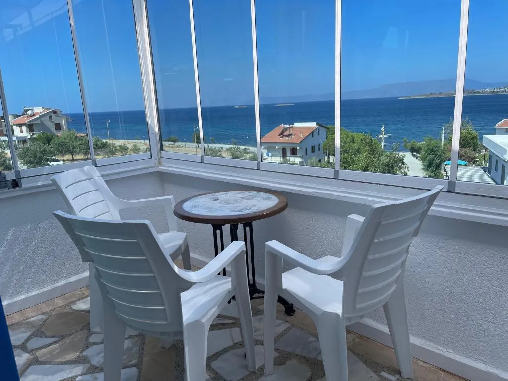Standart Oda,Deniz ve Havuz Manzaralı,Balkonlu