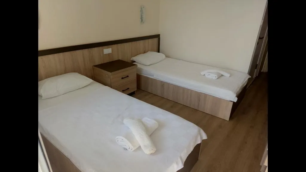 Standart İki Yataklı Oda,Deniz veya Bahçe Manzaralı,Balkonlu